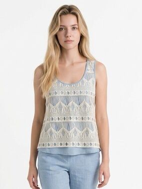 💕x3HP💕Chloe K crochet blue tank